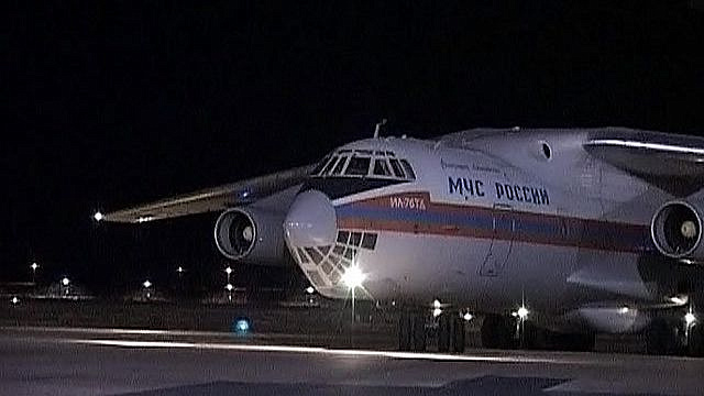 Россия отправила в Сербию Ил-76 без каких-либо условий, заявил Вулин
