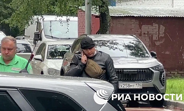 Таксист не считает себя виновником ДТП с мужем Блиновской