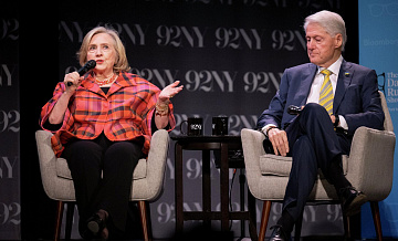 Билл и Хиллари Клинтон дадут показания по делу Эпштейна