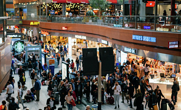 Аэропорт в Стамбуле отменил десять процентов рейсов из-за непогоды