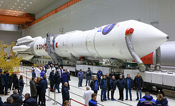 Ракета "Протон-М" с метеоспутником "Электро-Л" №5 стартовала с Байконура