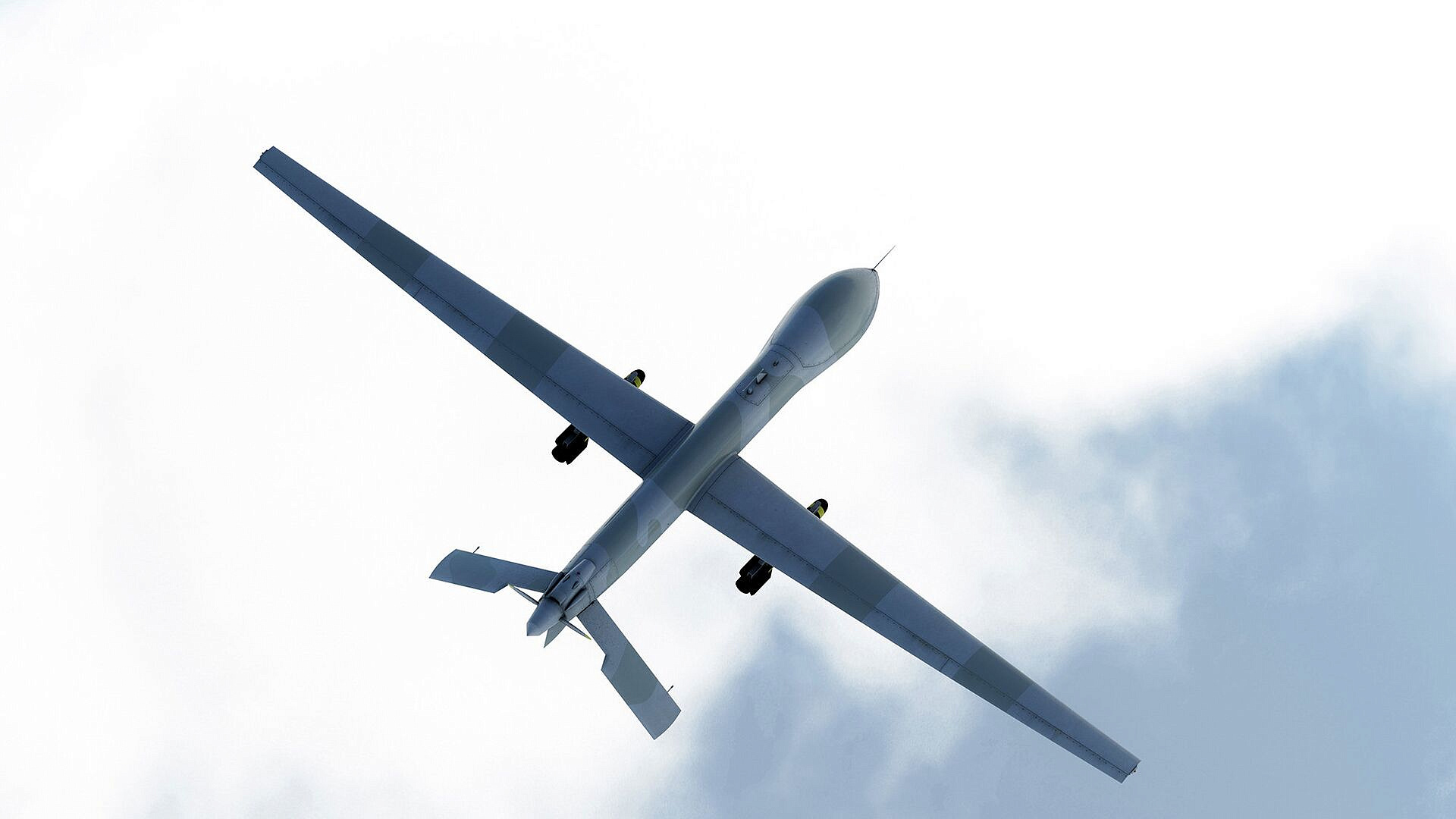 Беспилотники атаковали международный аэропорт Кувейта