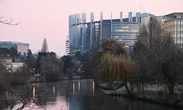 В Евросоюзе назвали сроки ограничения поставок СПГ из России