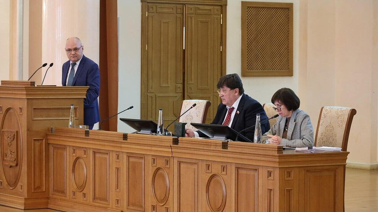 Клепиков: белгородские депутаты внесли изменения в бюджет региона