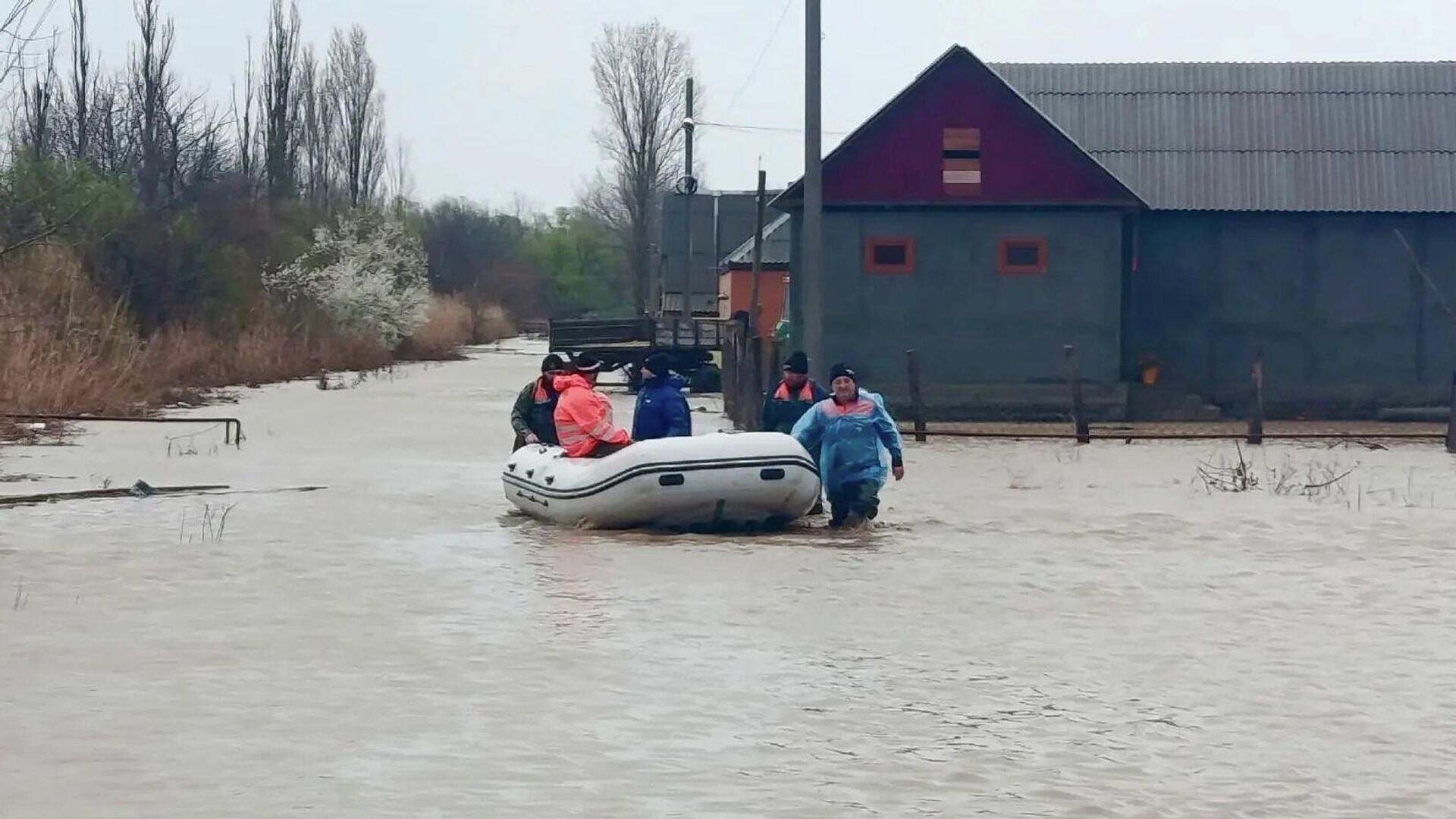 Пенсионерка из Дагестана рассказала, как выжила во время наводнения