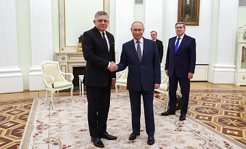 Ушаков прокомментировал переговоры Путина и Фицо
