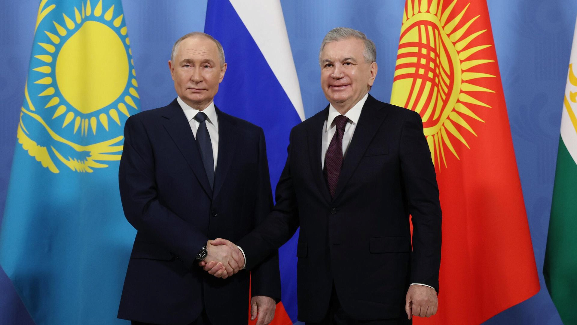 Путин поздравил президента Узбекистана с днем рождения