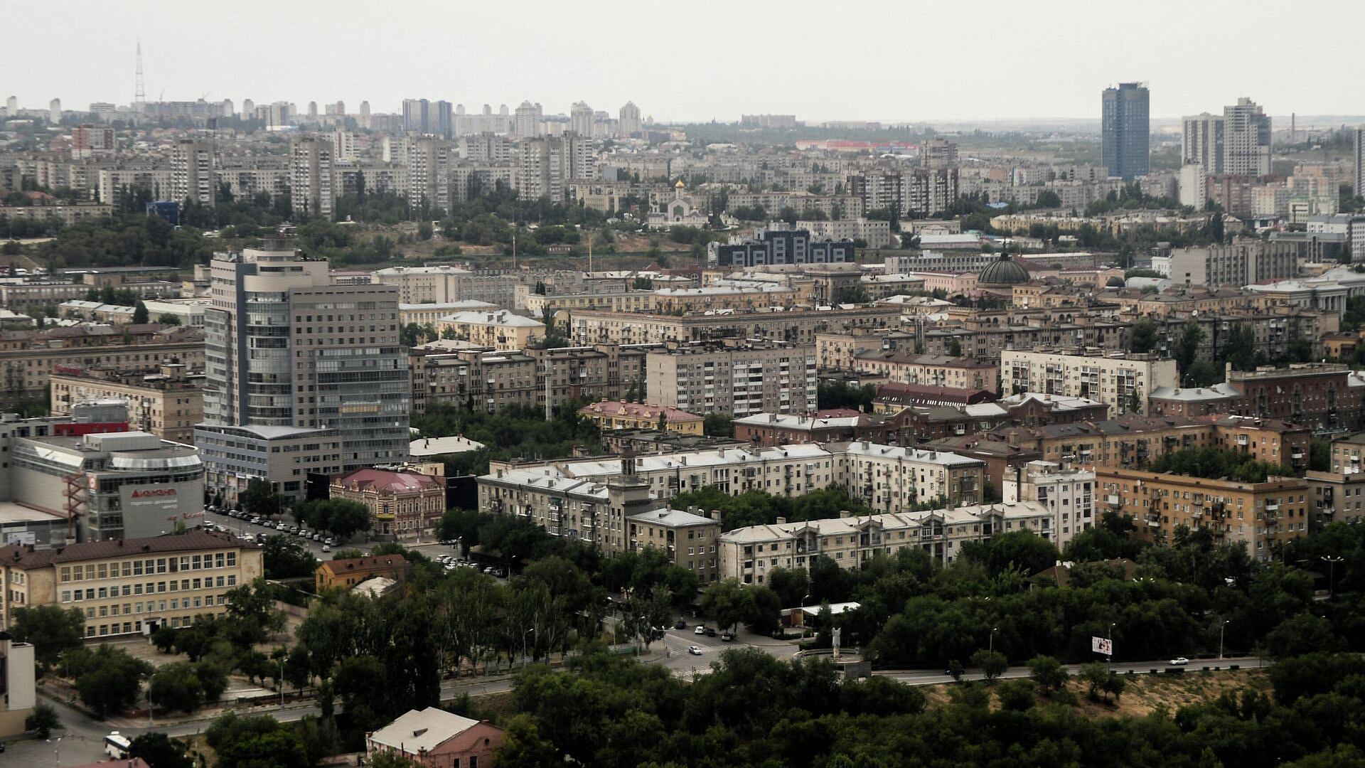 В Волгограде открыли ПВР для жителей домов, поврежденных от БПЛА
