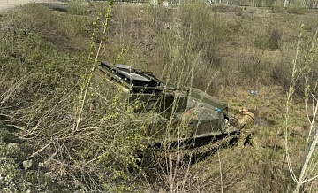 Четыре человека пострадали, упав с транспортера лесоохраны в Приамурье