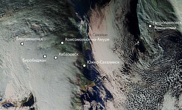 "Роскосмос" опубликовал снимки снежной бури на Дальнем Востоке