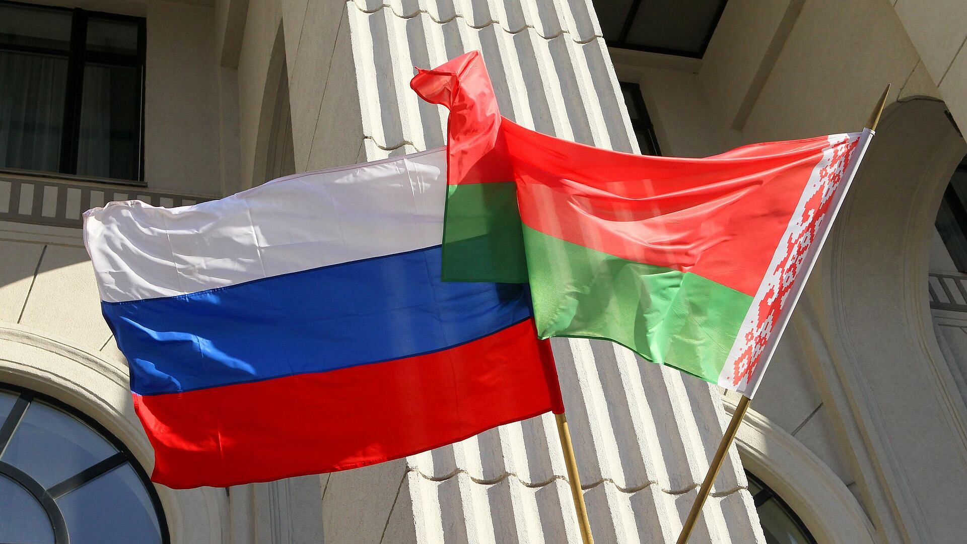Москва и Минск продолжают работу по созданию истребителя Су-75