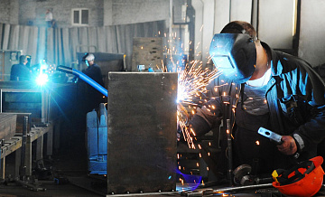 Производство легковых автомобилей в январе выросло на 90 процентов