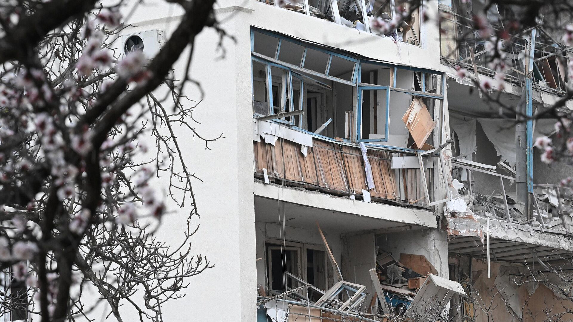 В Севастополе исключили версию взрыва газа в жилом доме