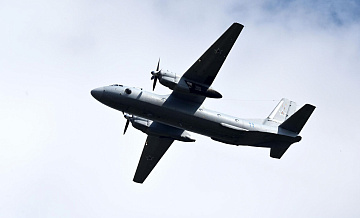 Над Крымом потеряли связь с военно-транспортным самолетом Ан-26