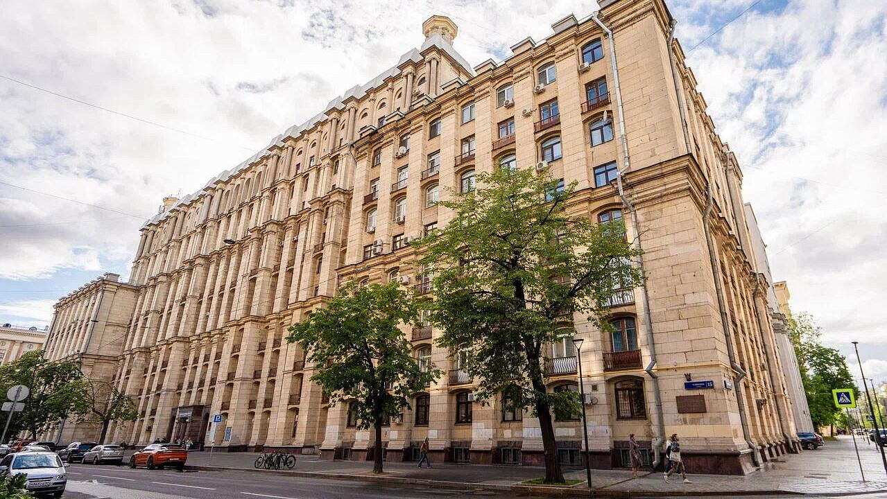 В Москве два здания РГГУ получат архитектурно-художественную подсветку