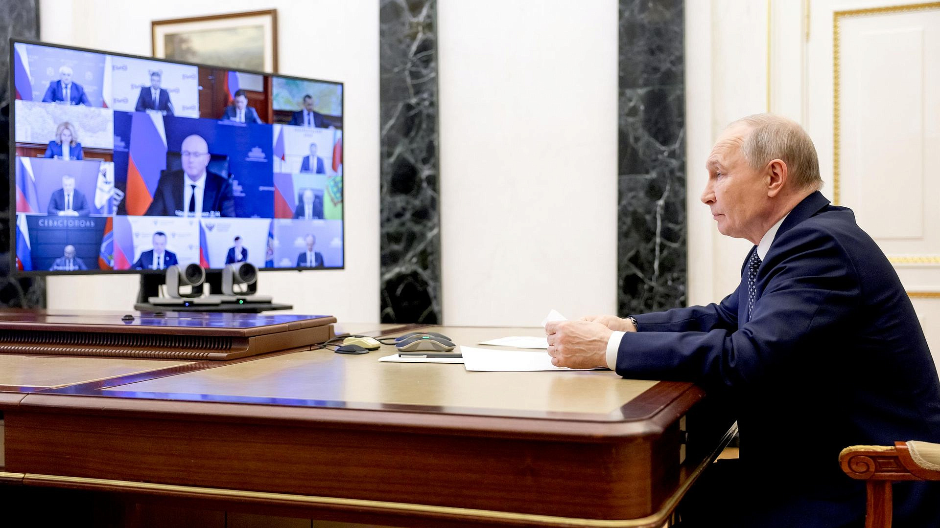 Путин назвал трудности с топливом временными