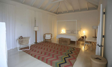 Документы по делу Эпштейна раскрывают имена более 40 его жертв, пишет WSJ