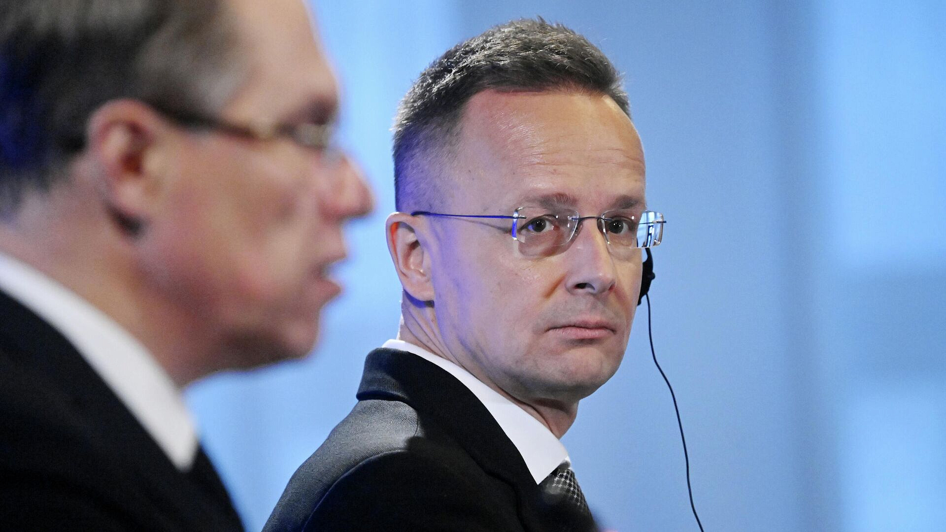 В Киеве истерика из-за отказа Венгрии согласовать кредит, заявил Сийярто 