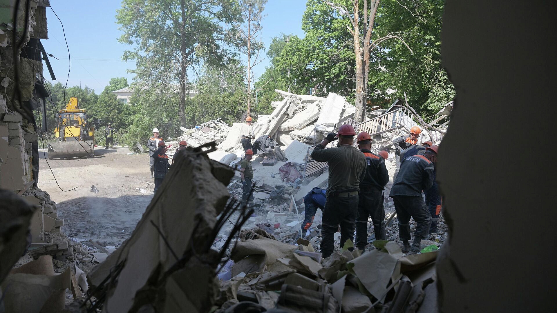 Лантратова: ВСУ пытались повторно атаковать место разбора завалов в ЛНР