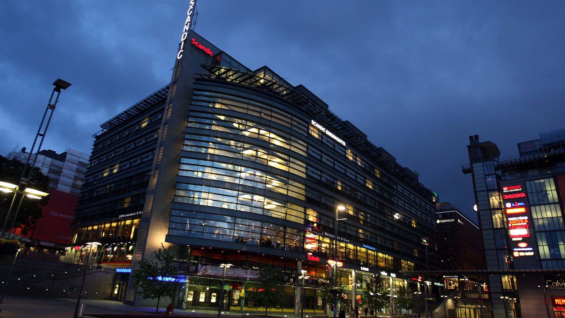 МВД Финляндии планирует сократить срок ВНЖ для беженцев