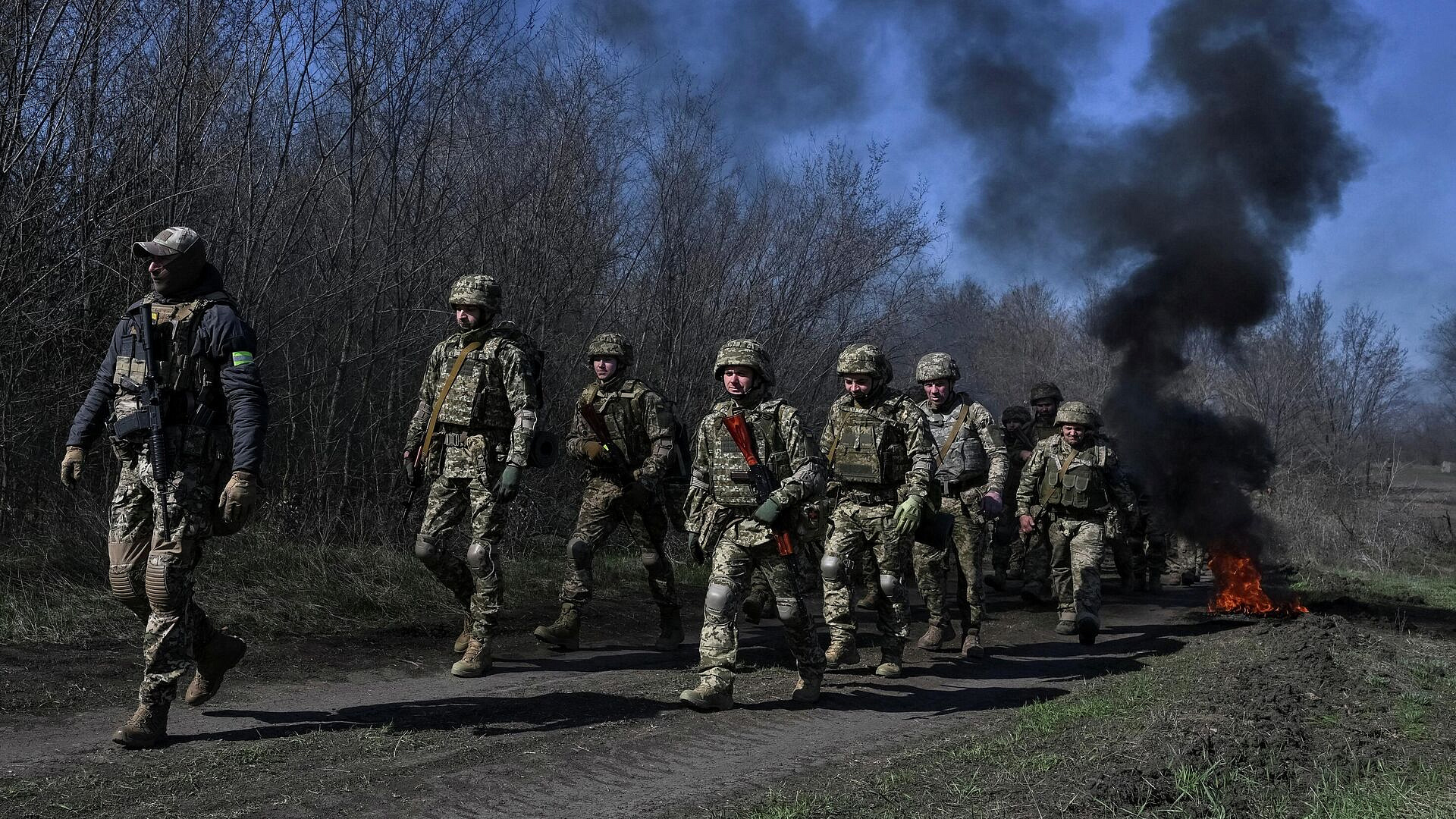 ВСУ удерживают военных на позициях в Сумской области заградительным огнем