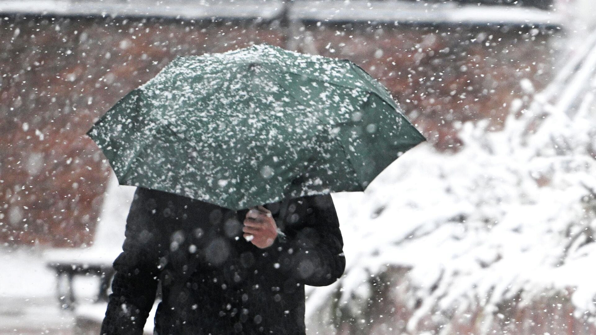 Скорое потепление обещает столице мощнейший снегопад: прогнозы синоптиков