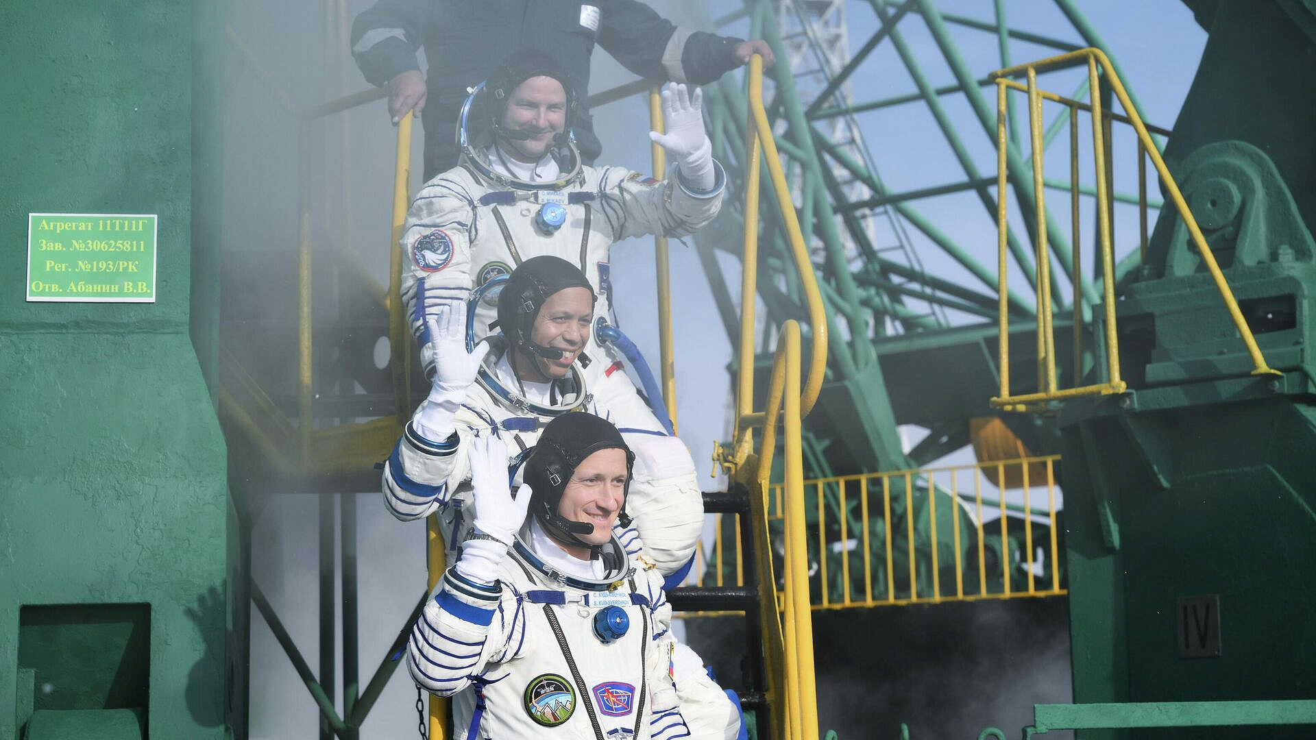 Россия уделяет большое внимание космической отрасли, рассказали космонавты