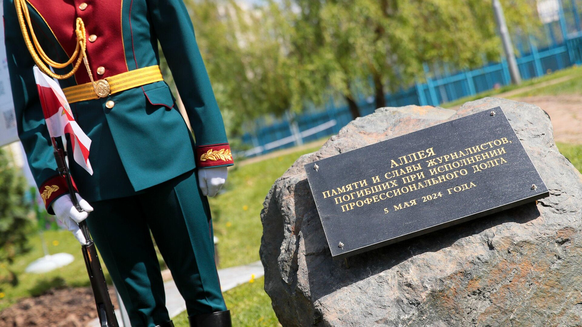 � ������ �������� 50 ������ � ������ � �������� ���������