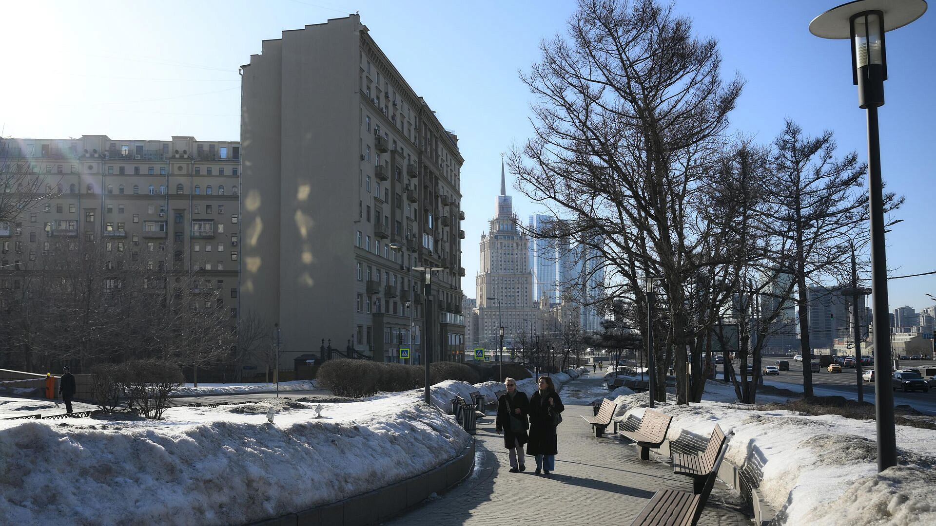 Синоптик рассказала об апрельской погоде в Москве