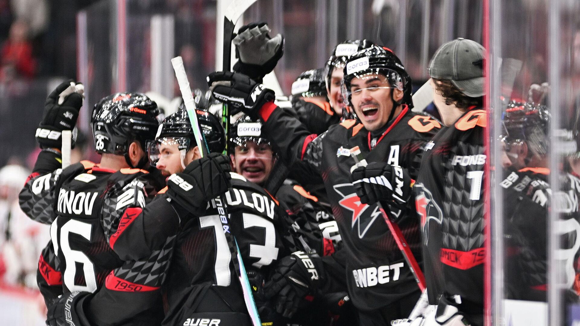 "Нефтехимик" - "Авангард": смотреть матч плей-офф КХЛ 28 марта