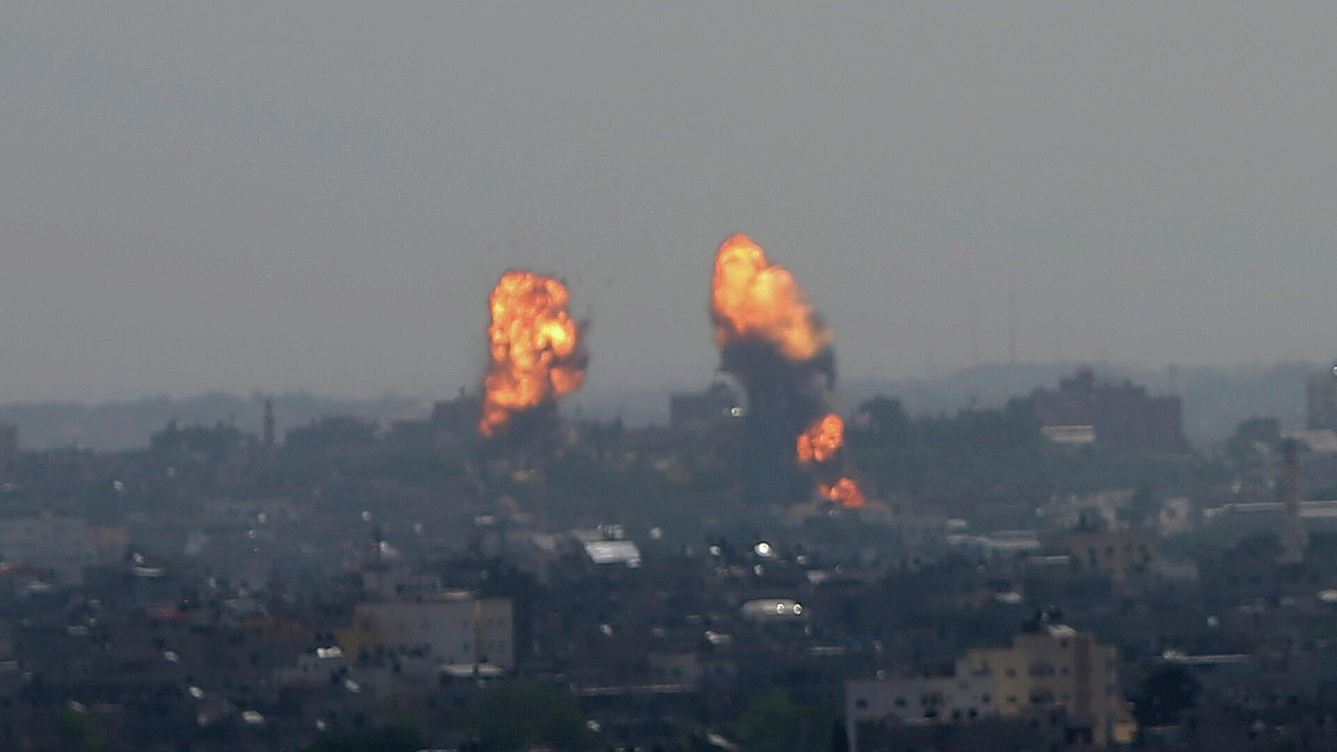 Восемь сотрудников палестинской полиции погибли из-за удара по сектору Газа