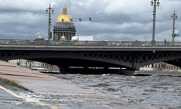 Повторения наводнения 1824 года в Петербурге не будет, заявил Вильфанд