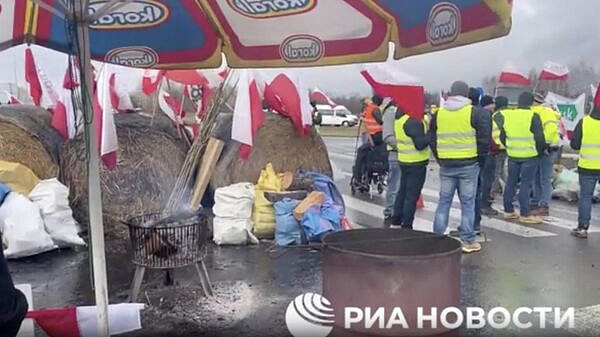 Польские фермеры ужесточили блокаду КПП на границе с Украиной