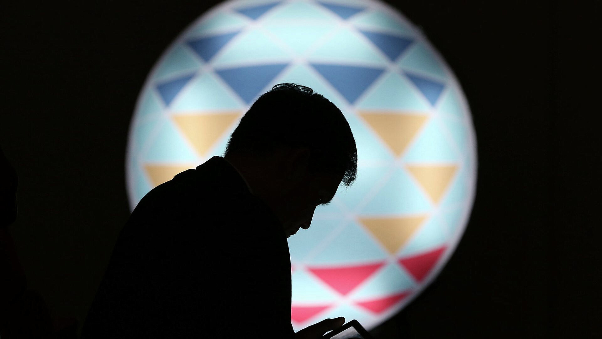 Россия прорабатывает возможность председательства в АТЭС, заявил посол МИД