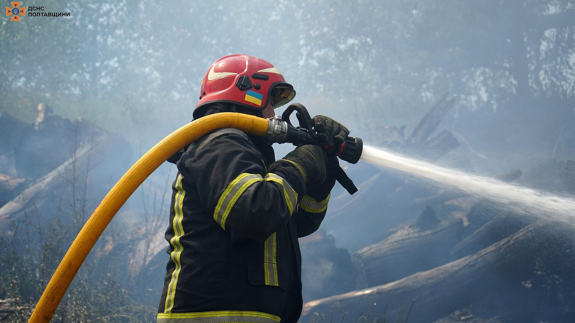 Украинские СМИ сообщили о крупном пожаре в Николаеве