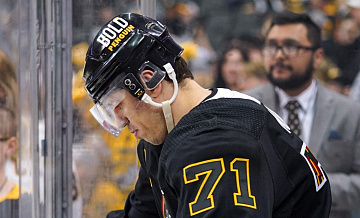 НХЛ дисквалифицировала Малкина на пять матчей за удар клюшкой