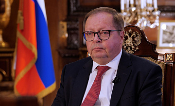 Британцы придали ситуации с Гренландией антироссийский тон, заявил Келин