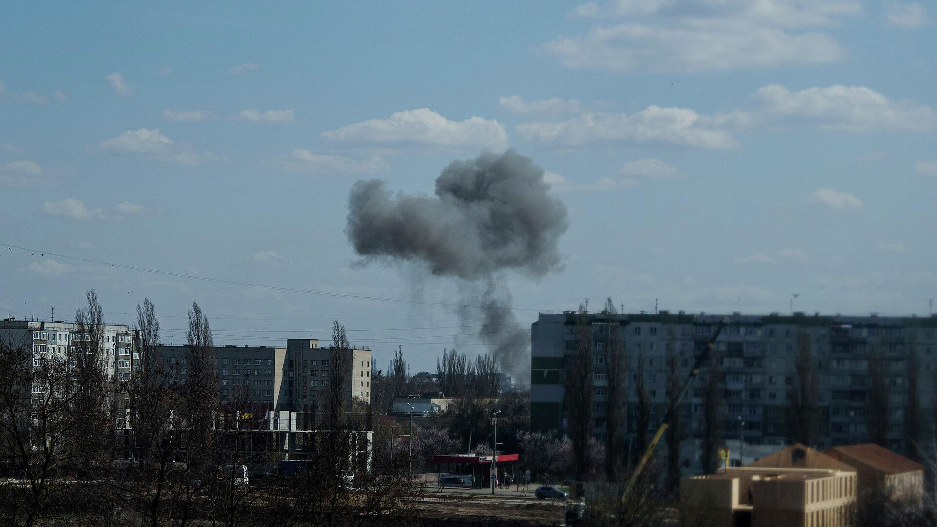 В Сумах прогремели взрывы, пишут СМИ