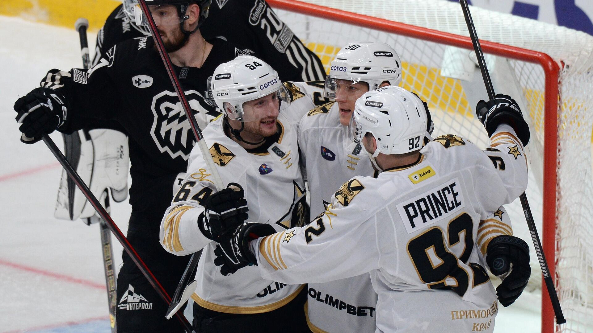 "�������" � "����": �������� ������ ���� ��� 3 ������