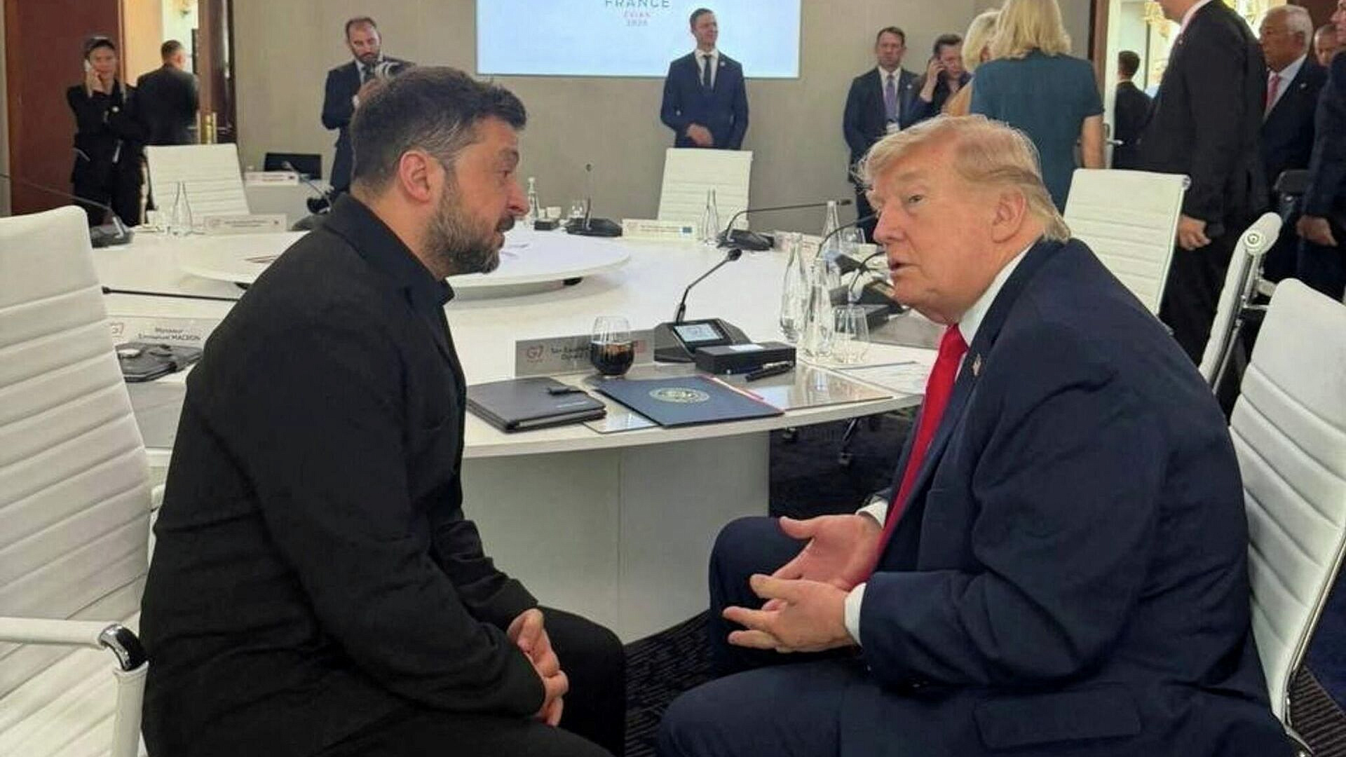 Во Франции резко высказались о встрече Трампа и Зеленского