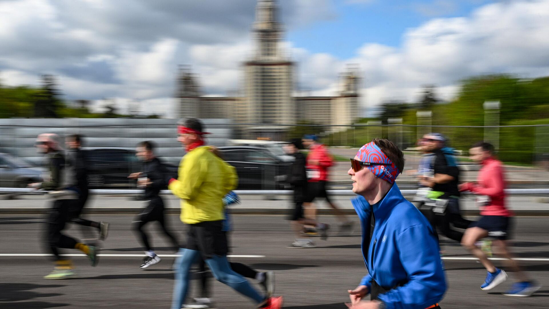 � ������ ������� ��������� "10 000 �����"