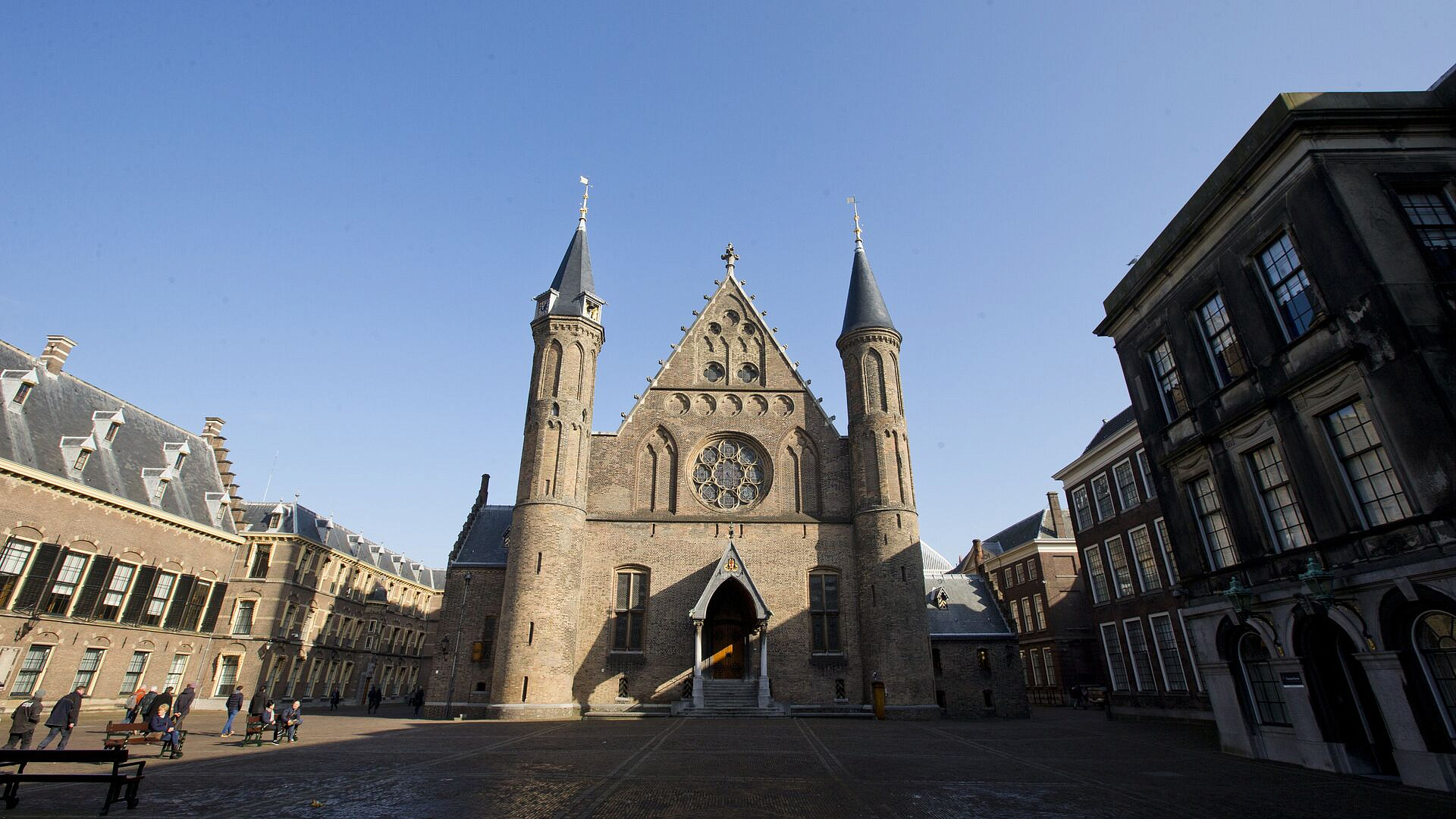 ���������� ����������� ����� ��������� ���� � ������� � ������������