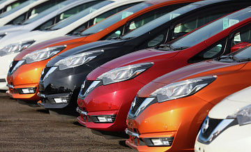 Доля российских авто на рынке в январе-апреле выросла до 62 процентов
