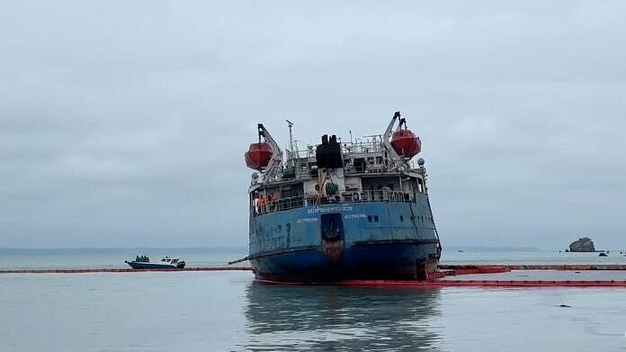 На Кубани предъявили иски к владельцу разбившегося в Черном море танкера
