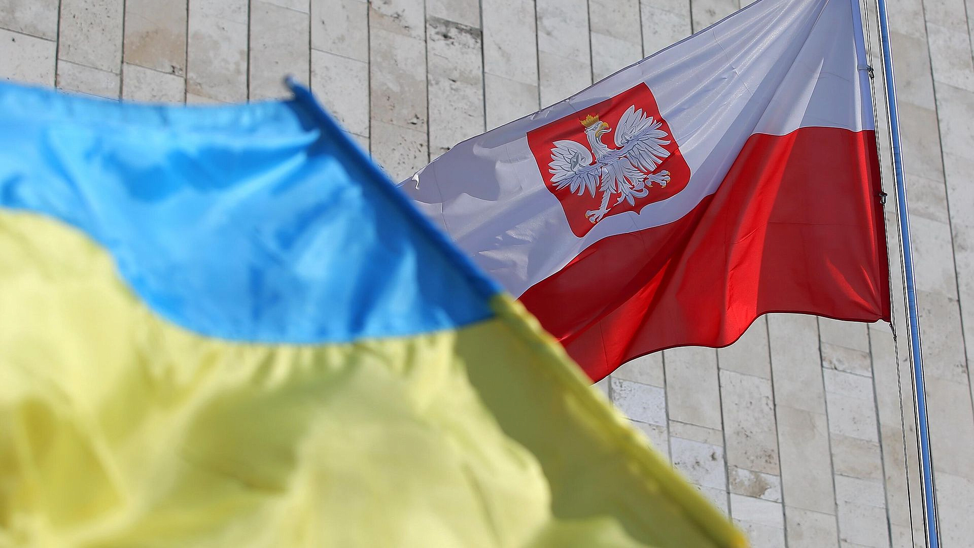 Польский министр рассказал, кто виноват в ухудшении отношения к украинцам