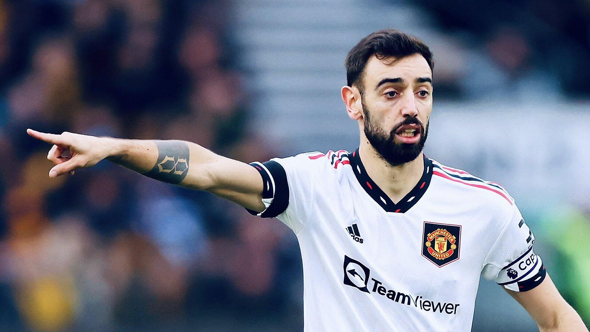 "Манчестер Юнайтед" после удаления упустил победу в матче АПЛ с "Борнмутом"