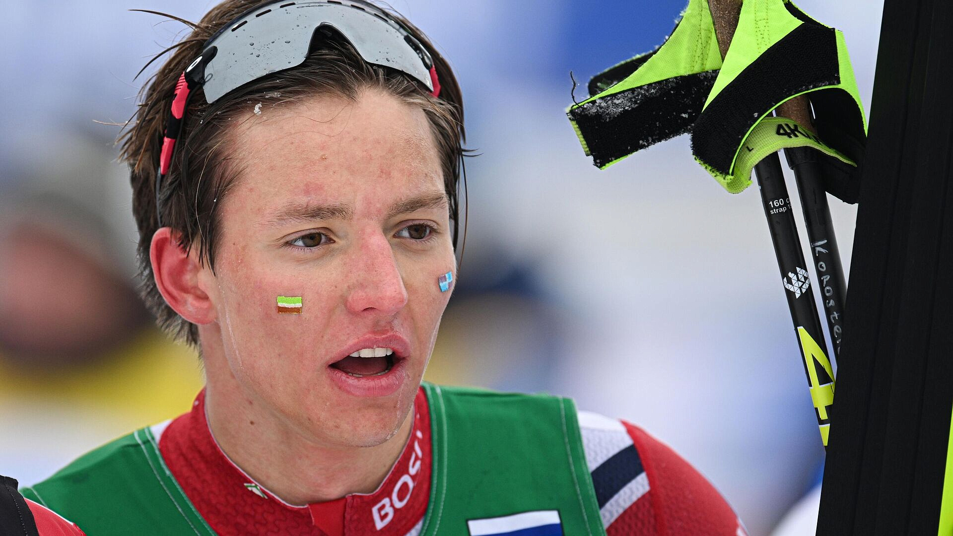 Коростелев стал четвертым в скиатлоне на Олимпиаде в Италии