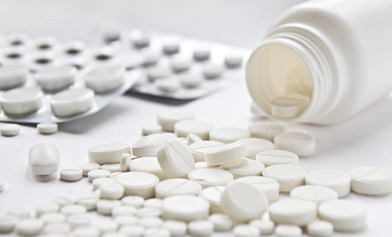 Трани рассказал об импорте лекарств из Италии в Россию