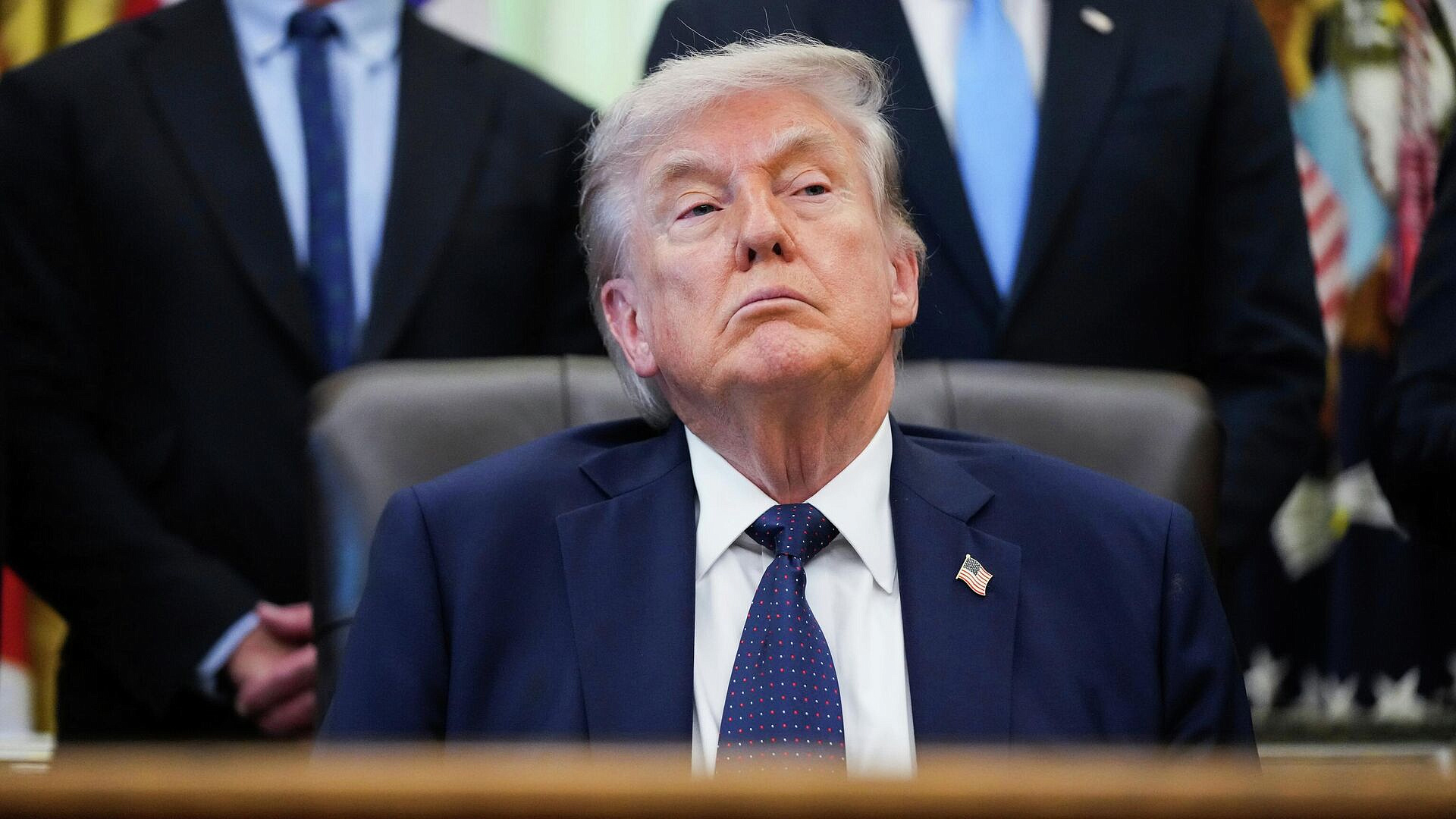 Трамп скептически относится к предложению Ирана по Ормузу, пишут СМИ