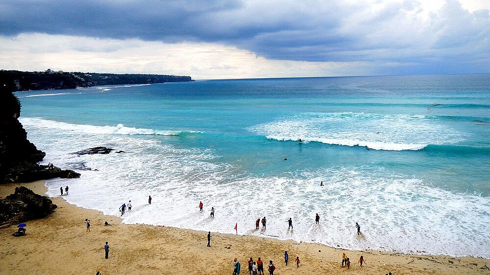 АТОР назвал число российских туристов, застрявших на тропических островах